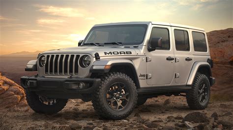 2018 Jeep Wrangler Moab splits the Sahara and .